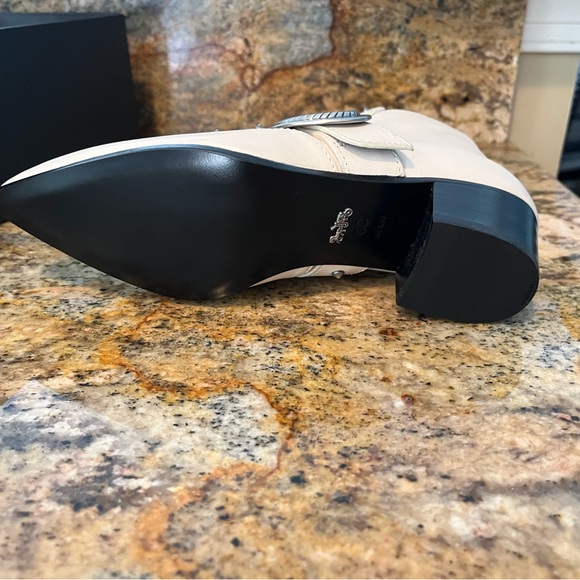 Coach studded boots NIB - Picture 4 of 4